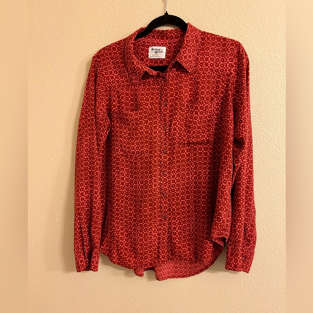 34.Holding Horses Women’s Long Sleeve Red Printed Blouse/Shirt. Size 8